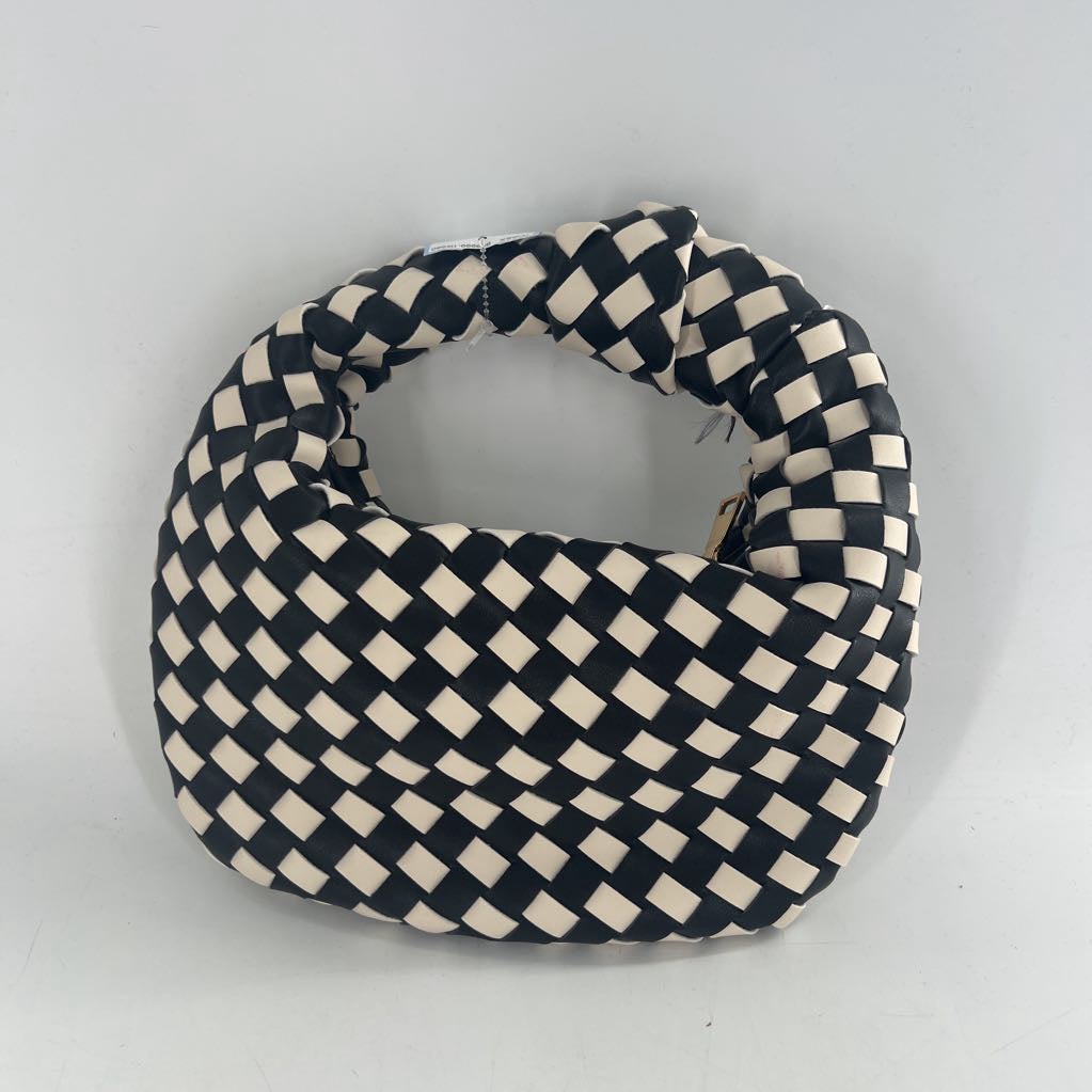 blk & wht checkered handbag