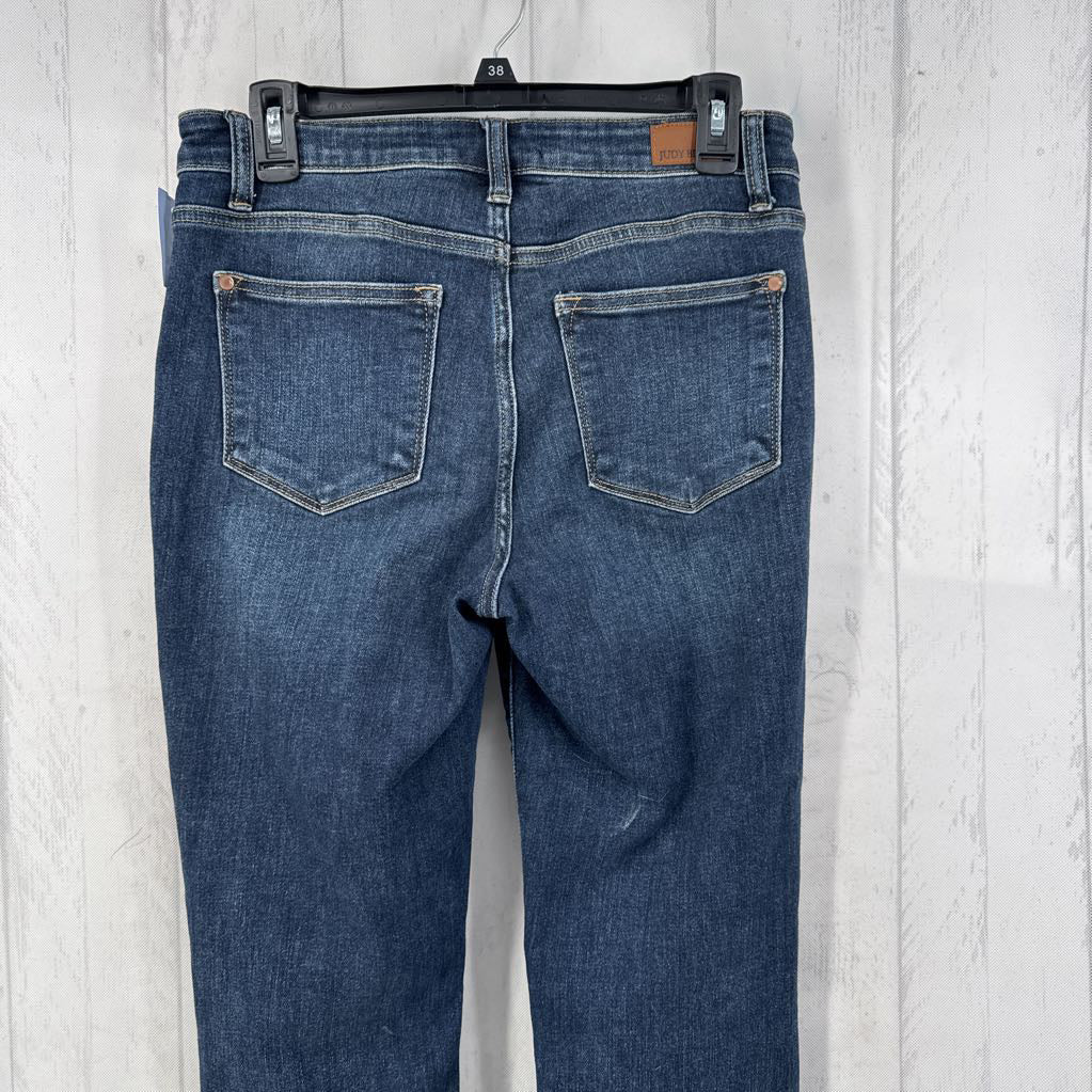 Distressed Cropped Fit Jeans