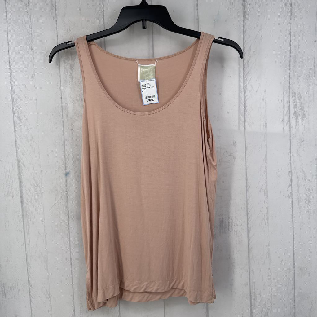 Scoop Neck Tank