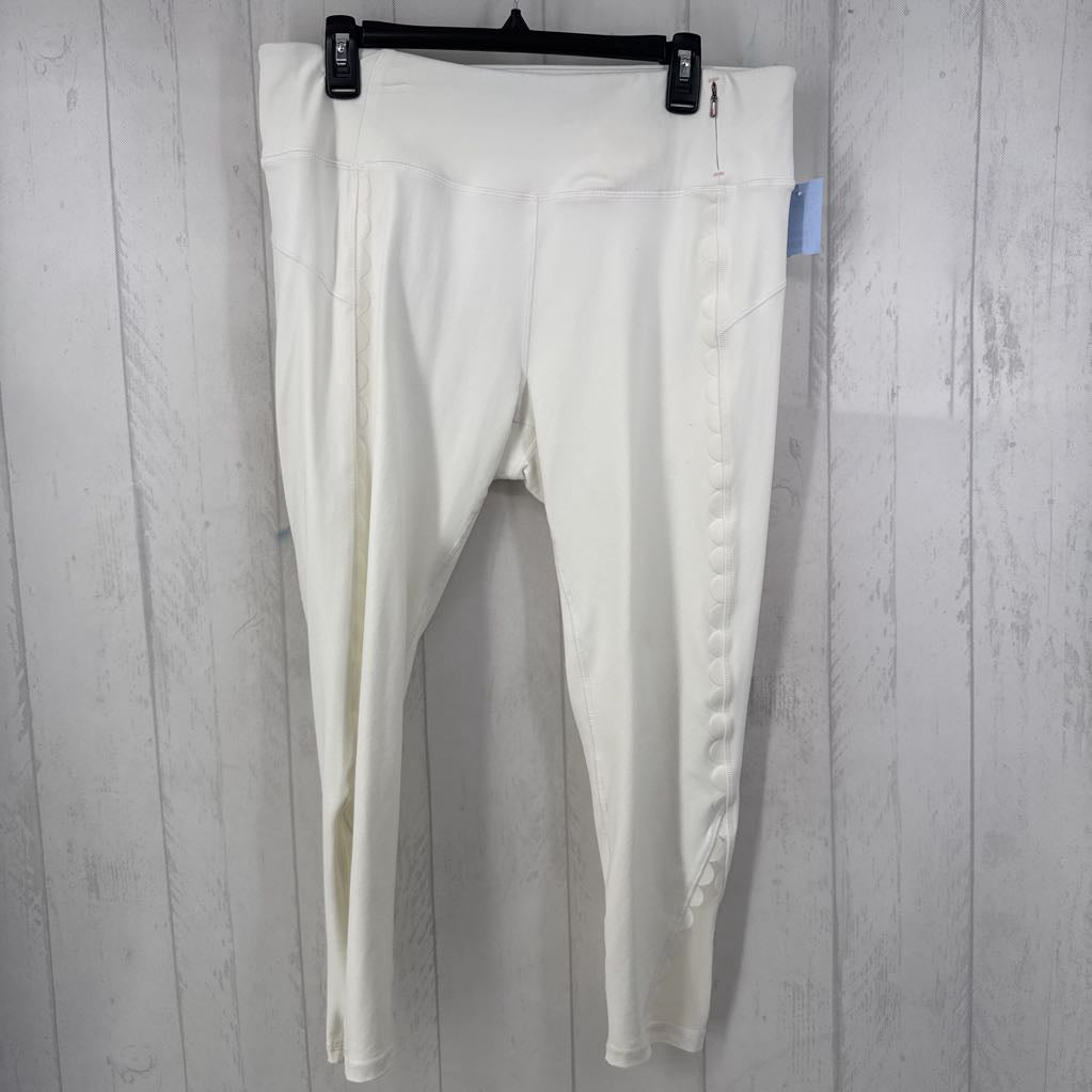 Stay the Path Scalloped Leggings