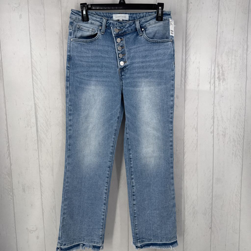 9 frayed jeans