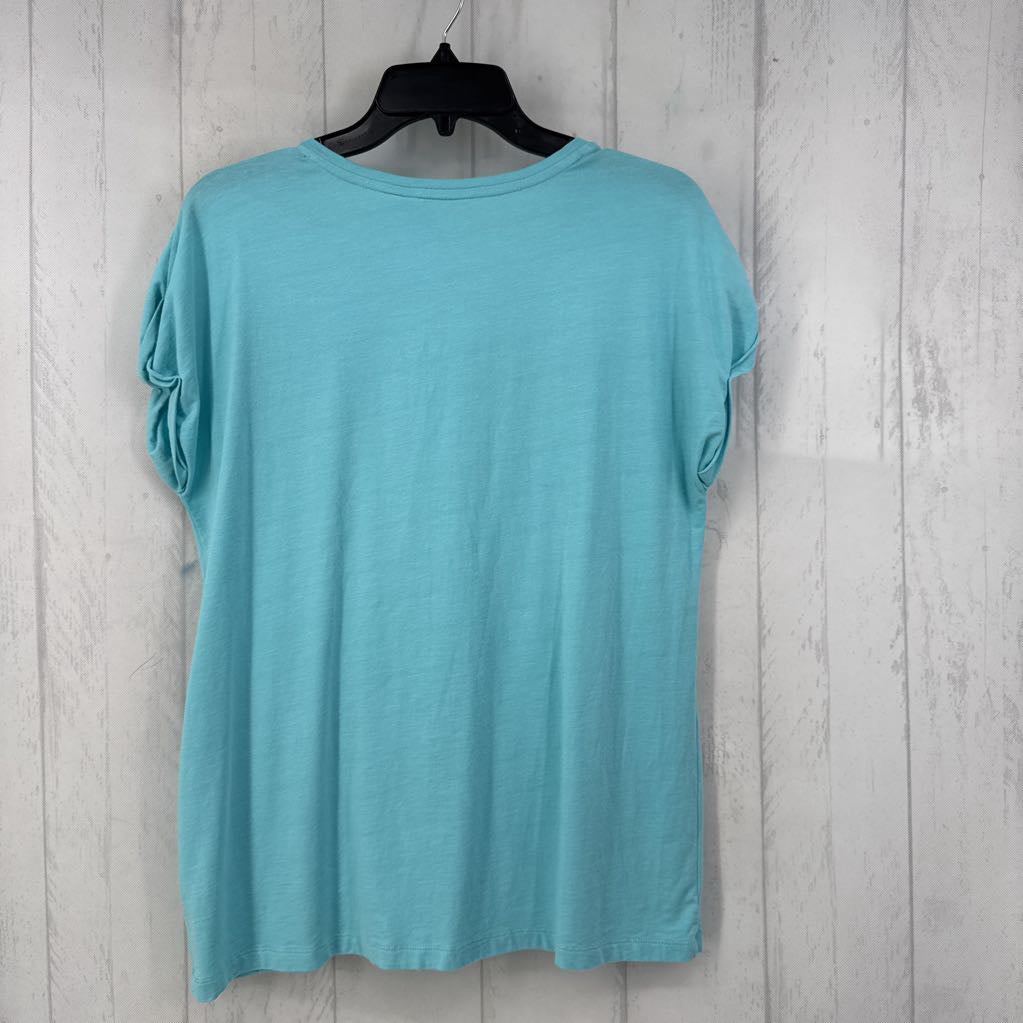 L s/s pocket scoop neck top