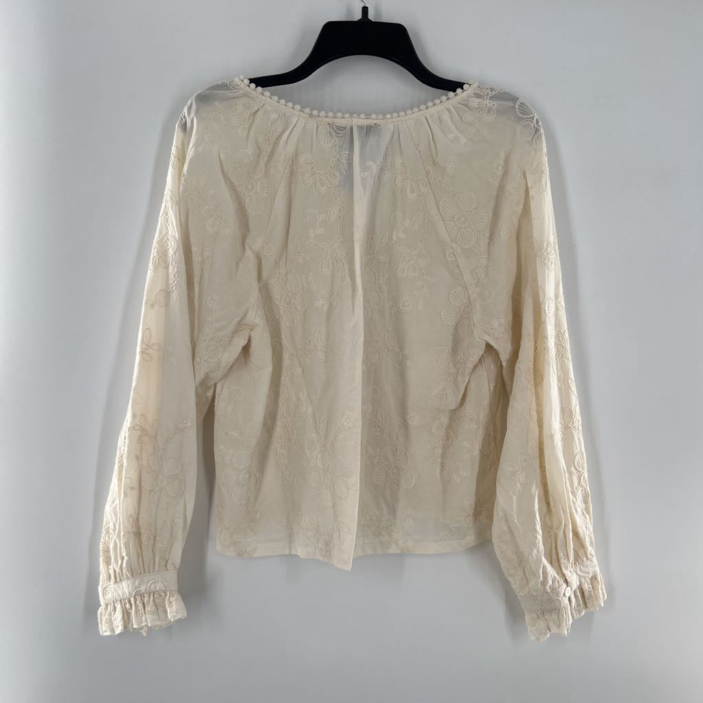 M embroidered notch neck l/s top
