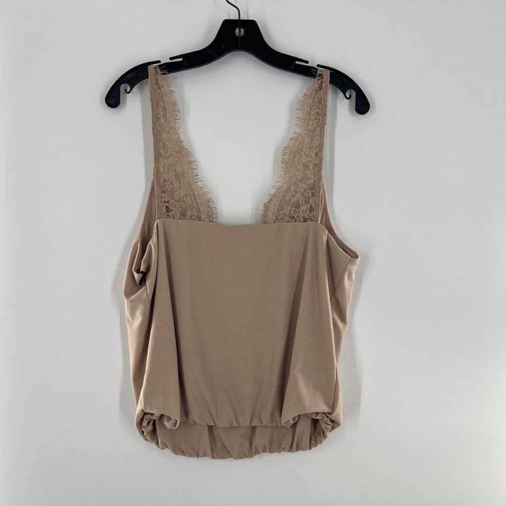 M lace trim v-neck tank