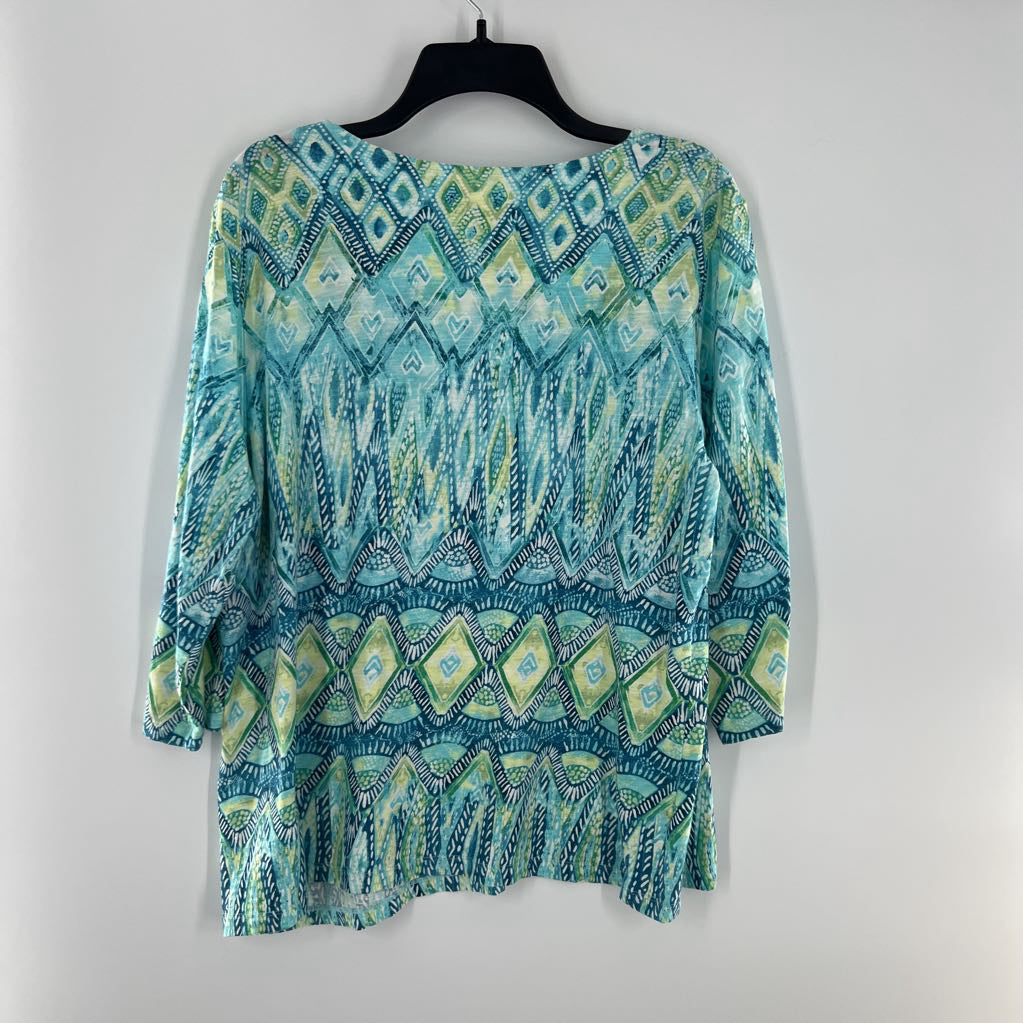 L printed v-neck 3/4 slv tee