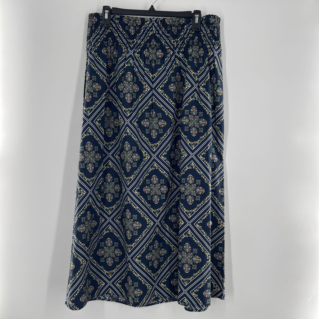 R90 L smocked flo print skirt