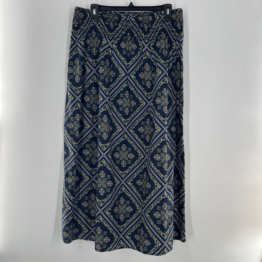 R90 L smocked flo print skirt