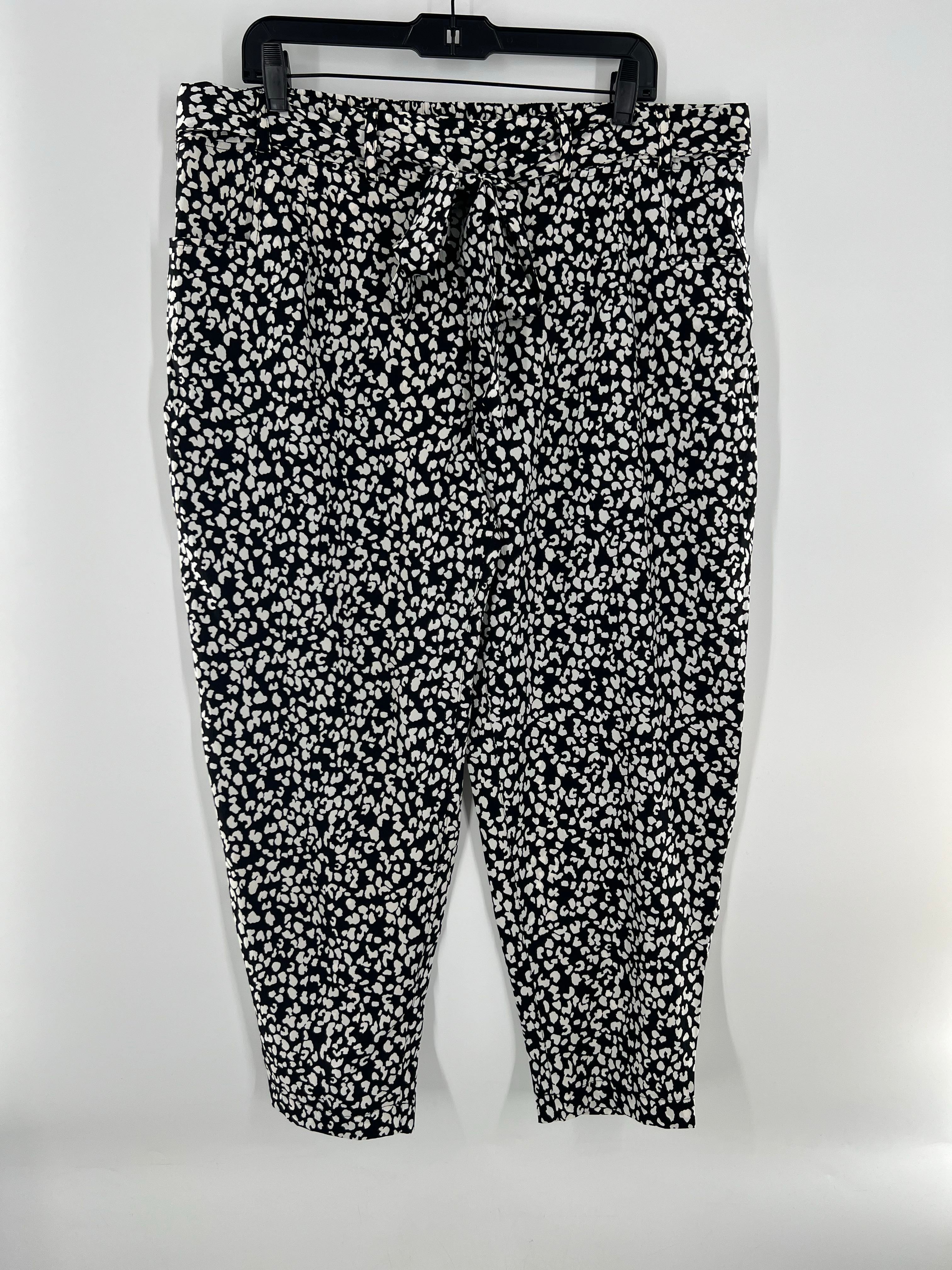 XL animal print belted slim leg pant