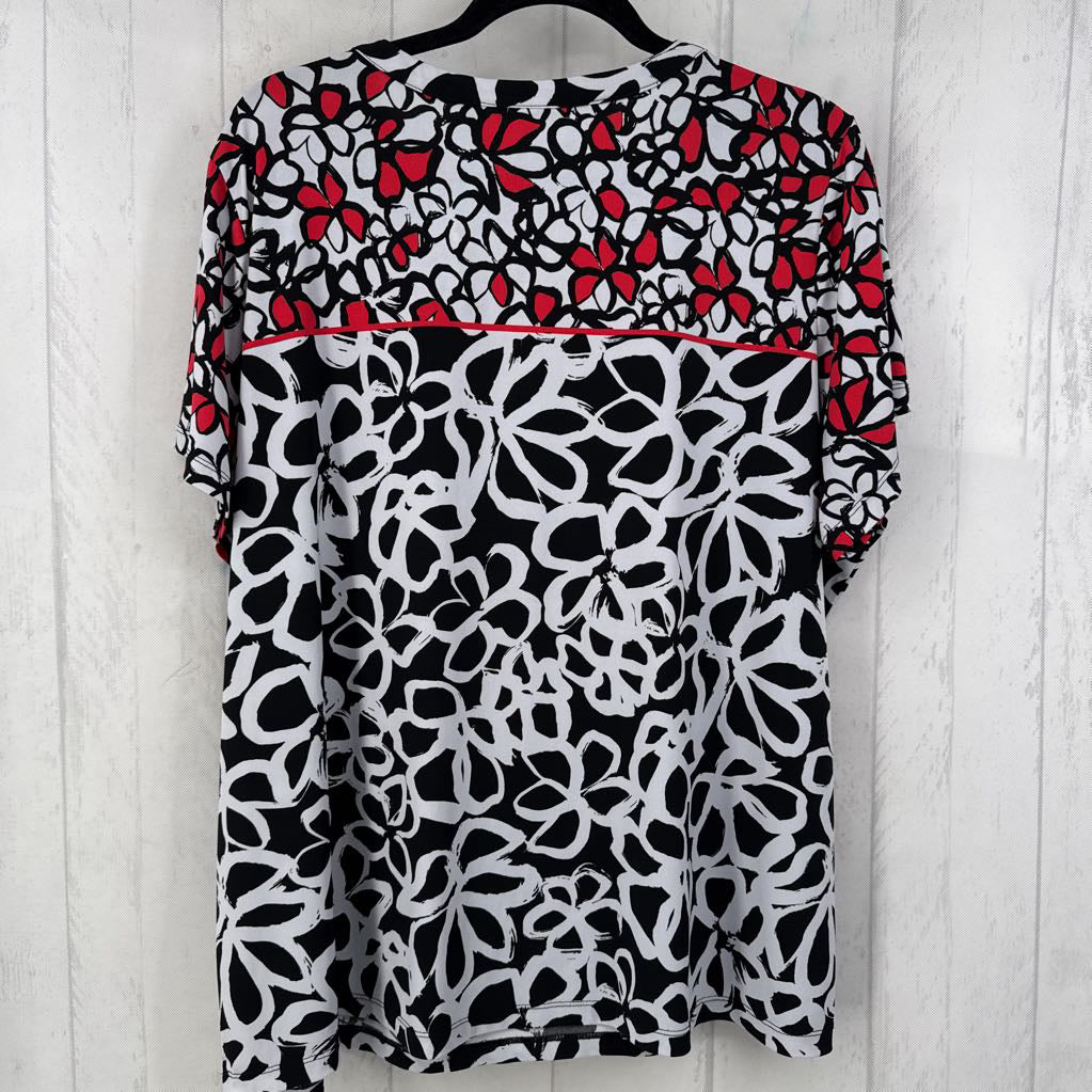 Floral Patterned V-NeckTop