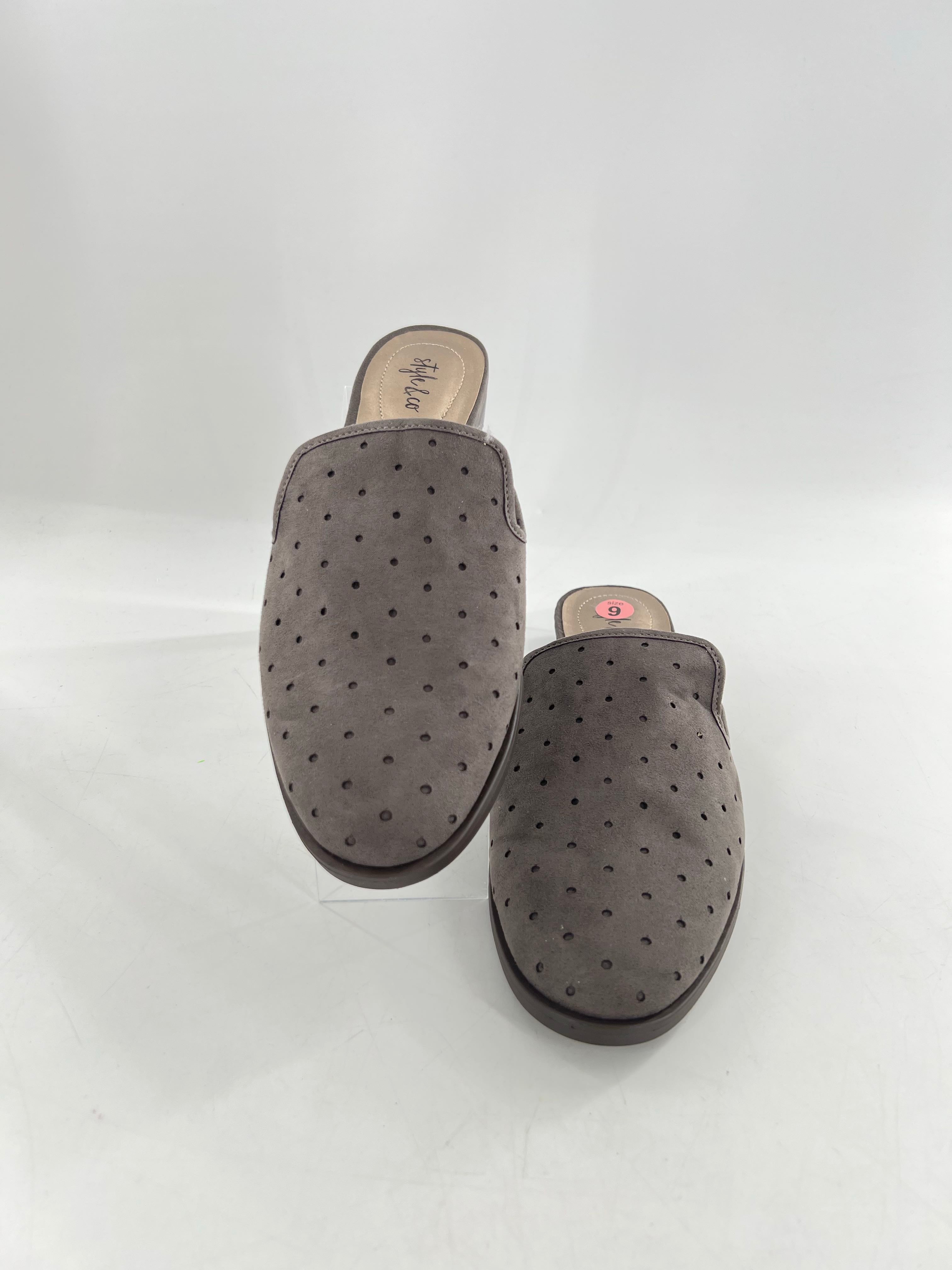9 slide mules