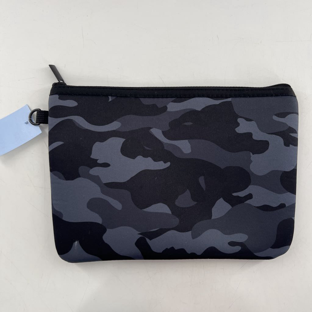 2pc neoprene stripe camo overnight tote bag