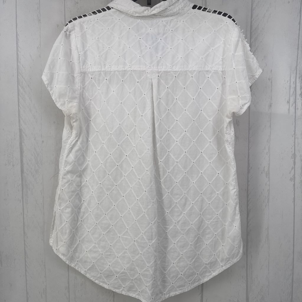 L eyelet button down s/s top