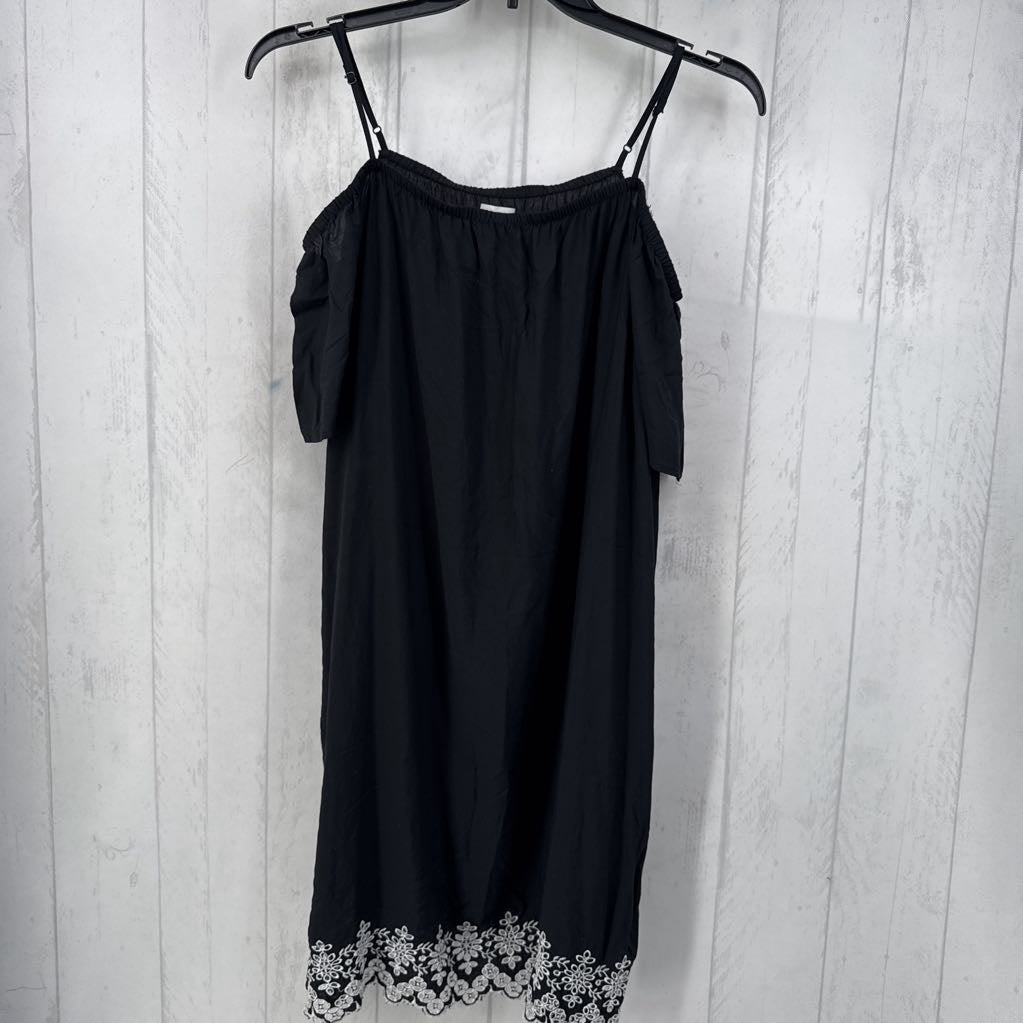 XL eyelet hem off the shoulder s/s dress