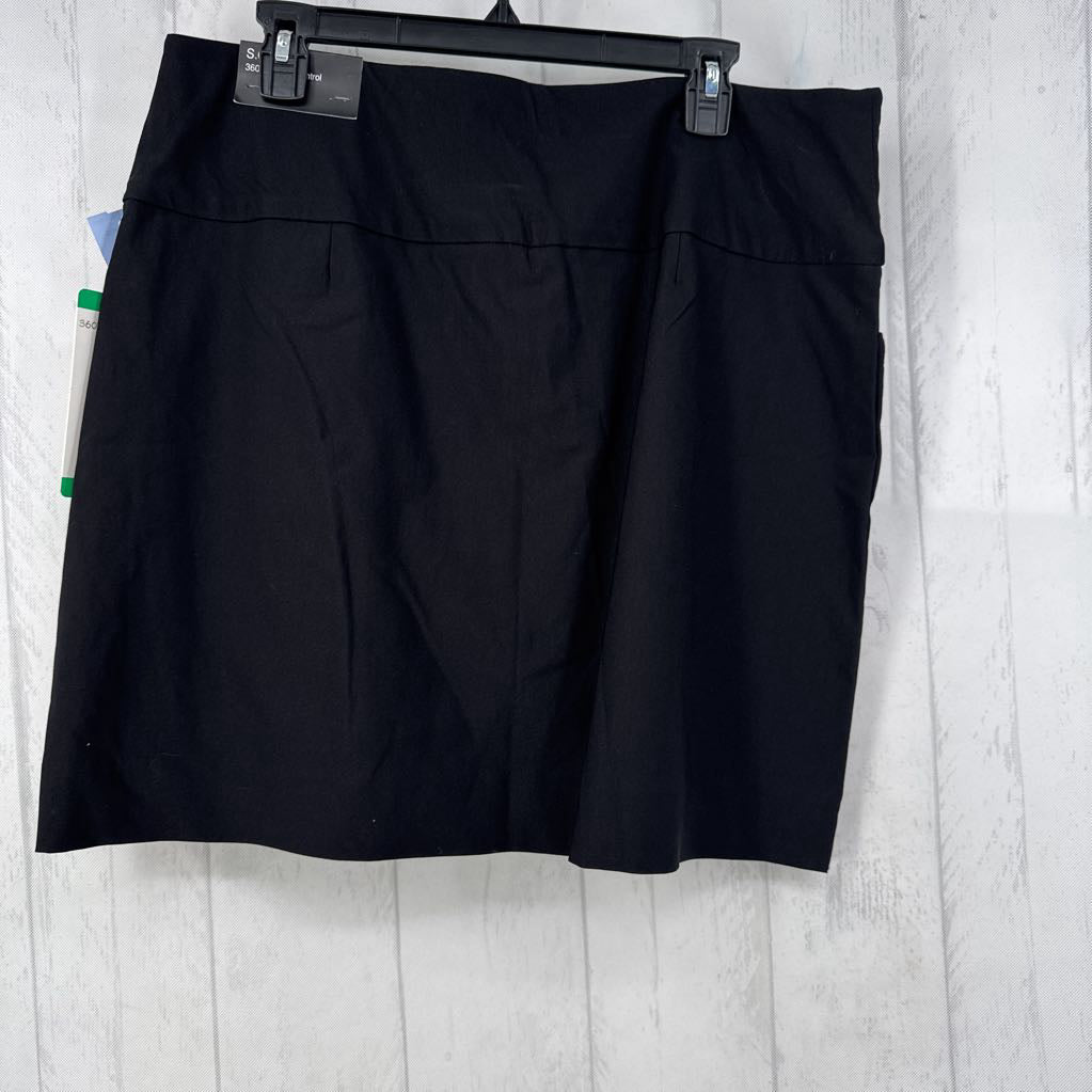 XL print tummy control skort