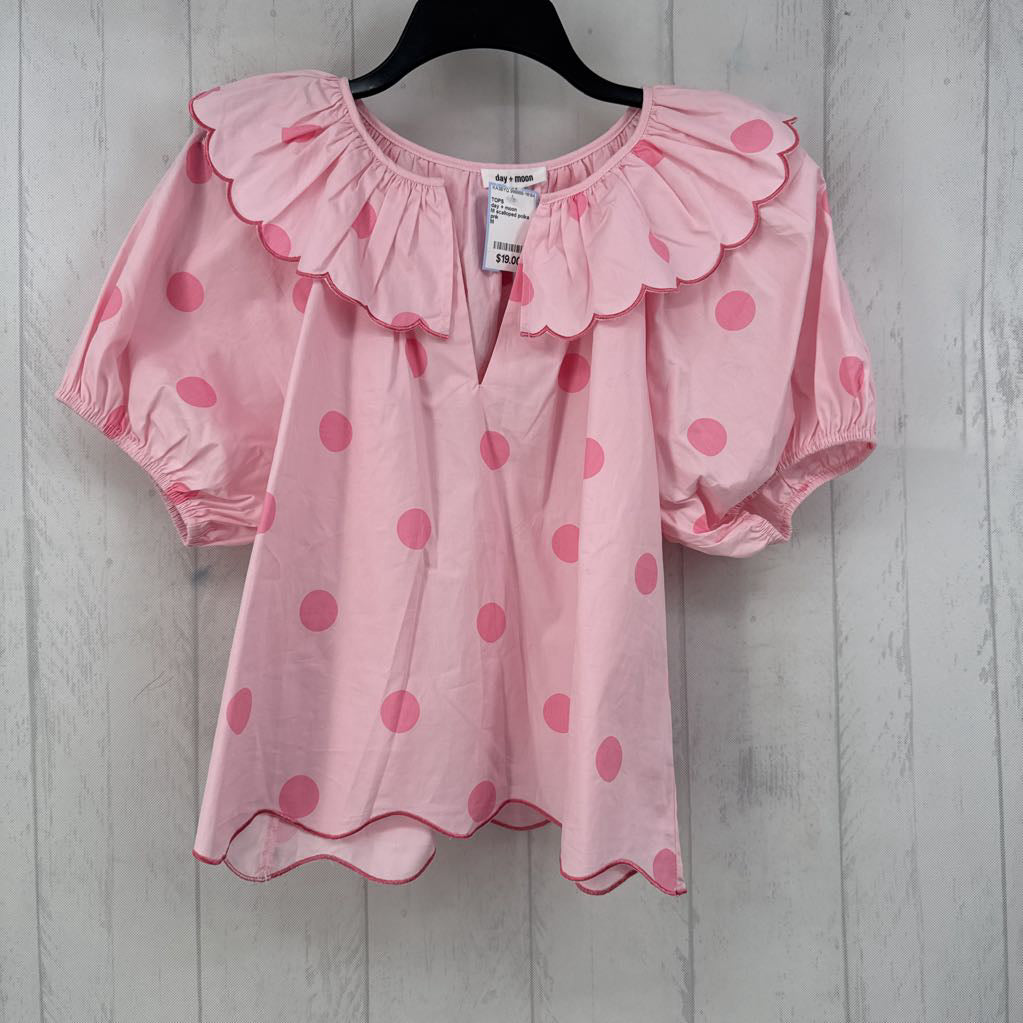 M scalloped polka dot s/s top