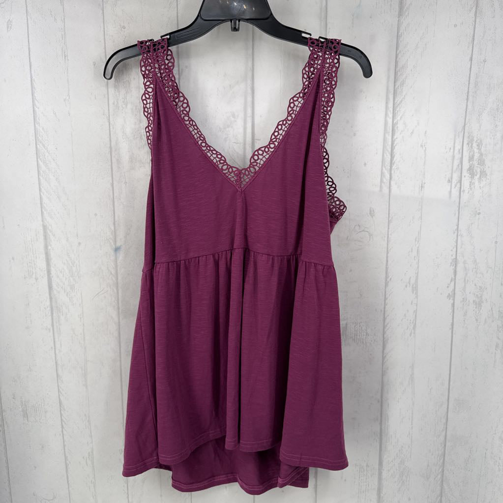 XL crochet lace hem double v tank