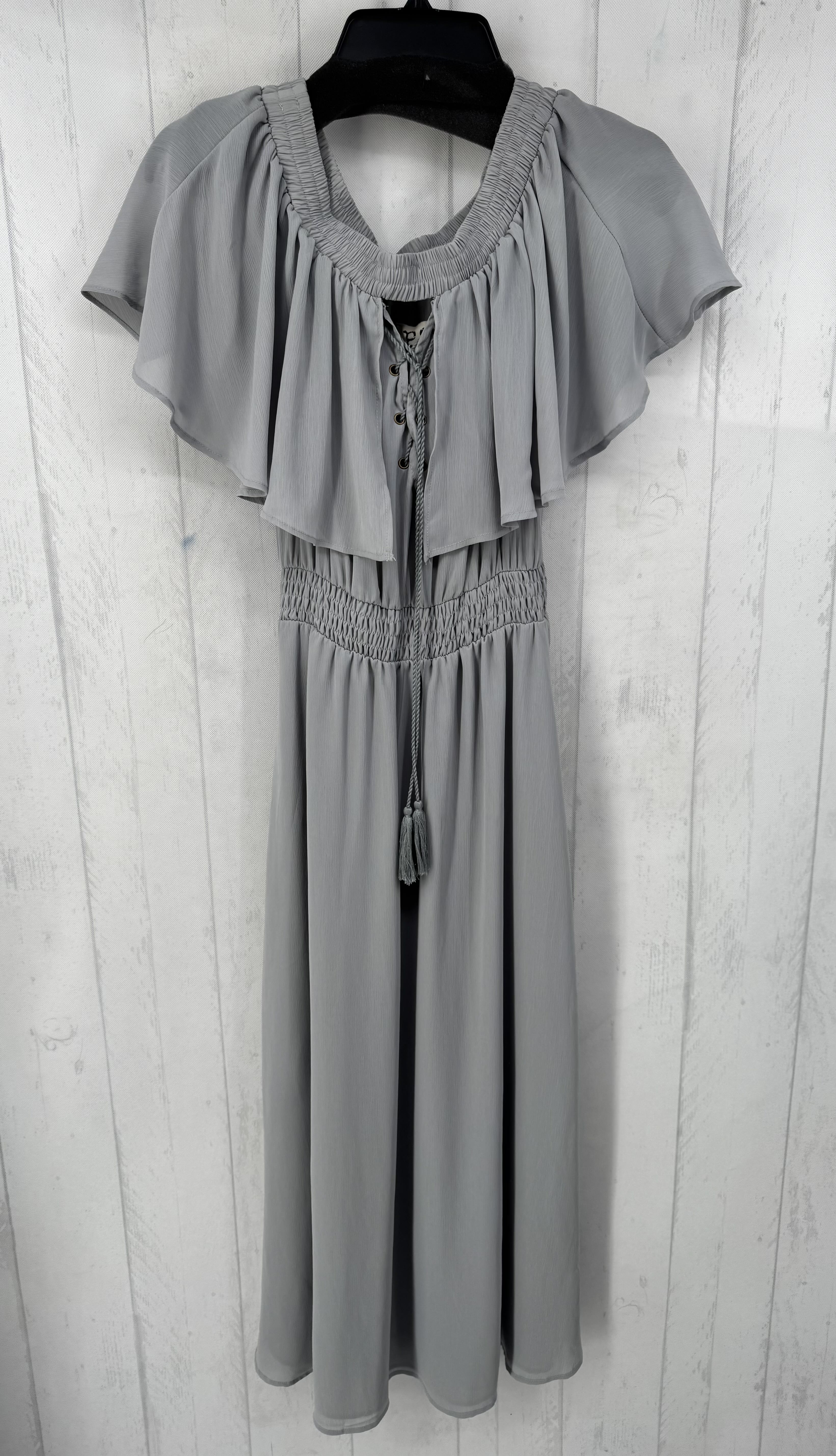 S ruffled tassel tie flowy maxi dress