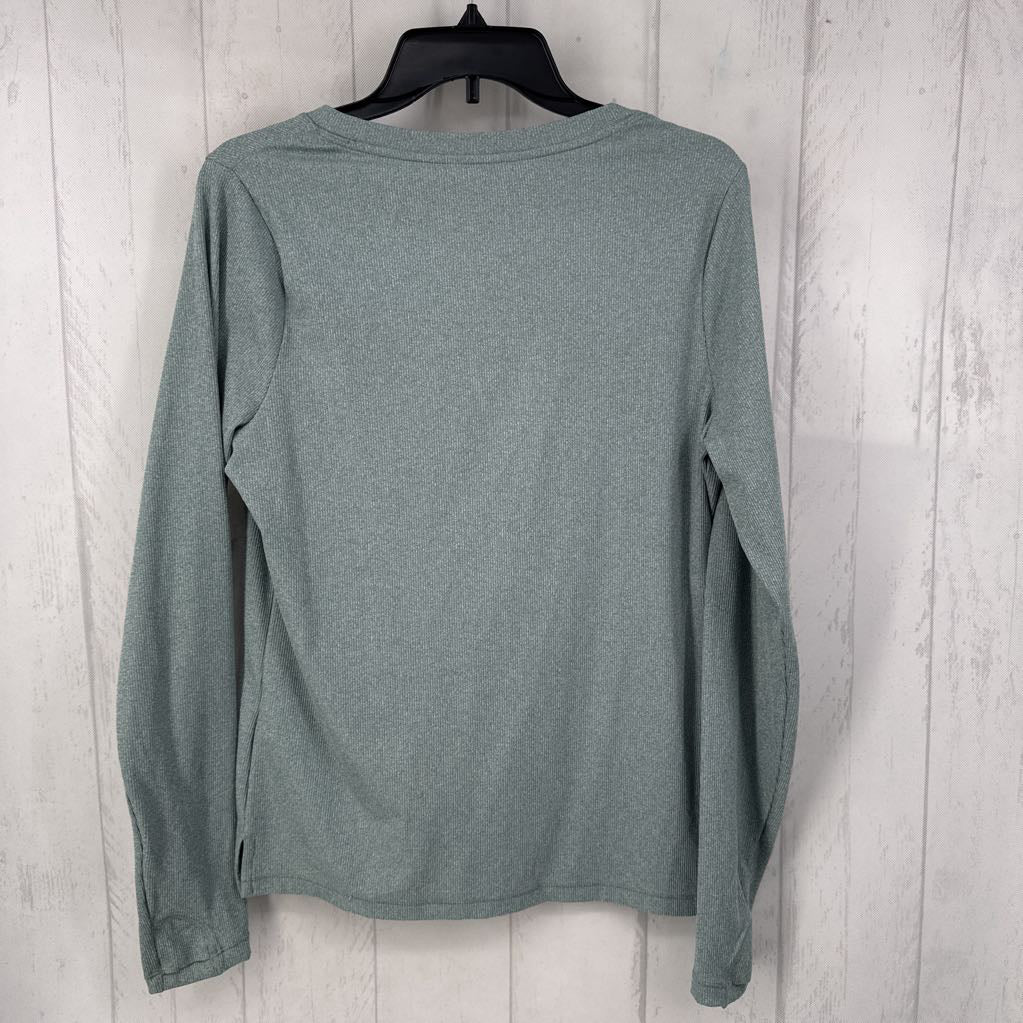 L ribbed button front l/s top