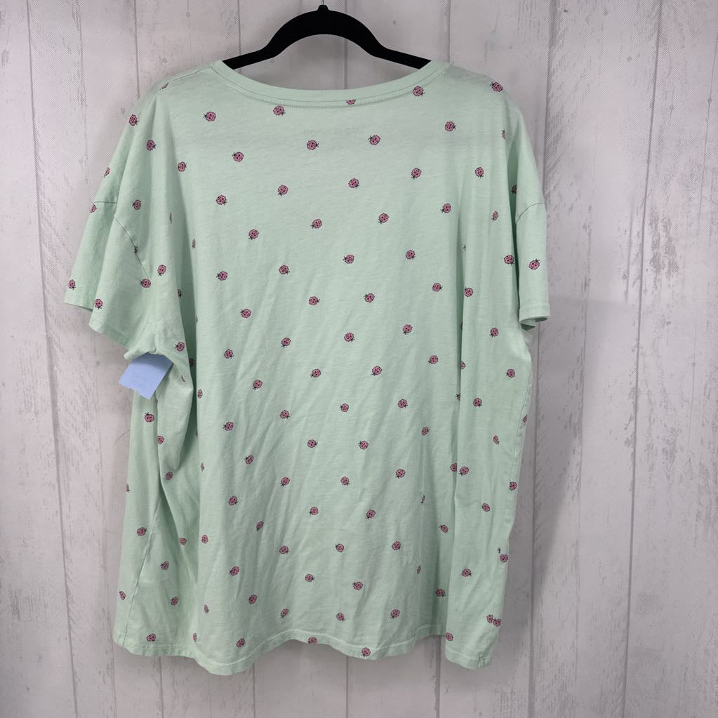 XXL ladybug print v-neck s/s tee