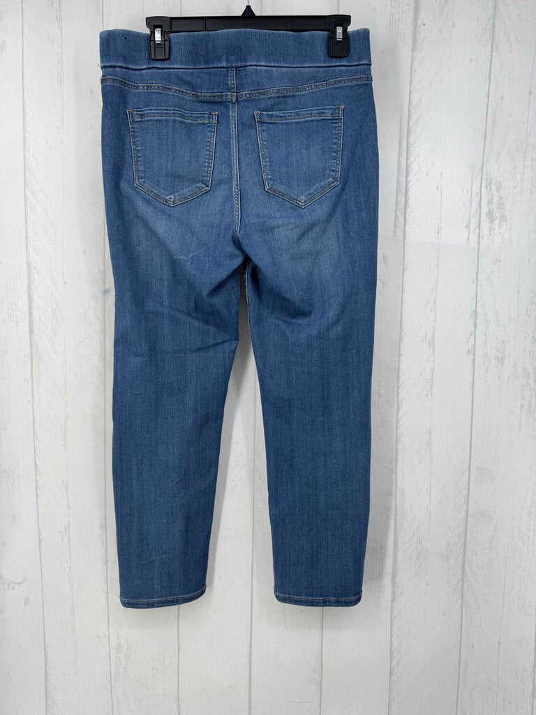 10 pull-on capris