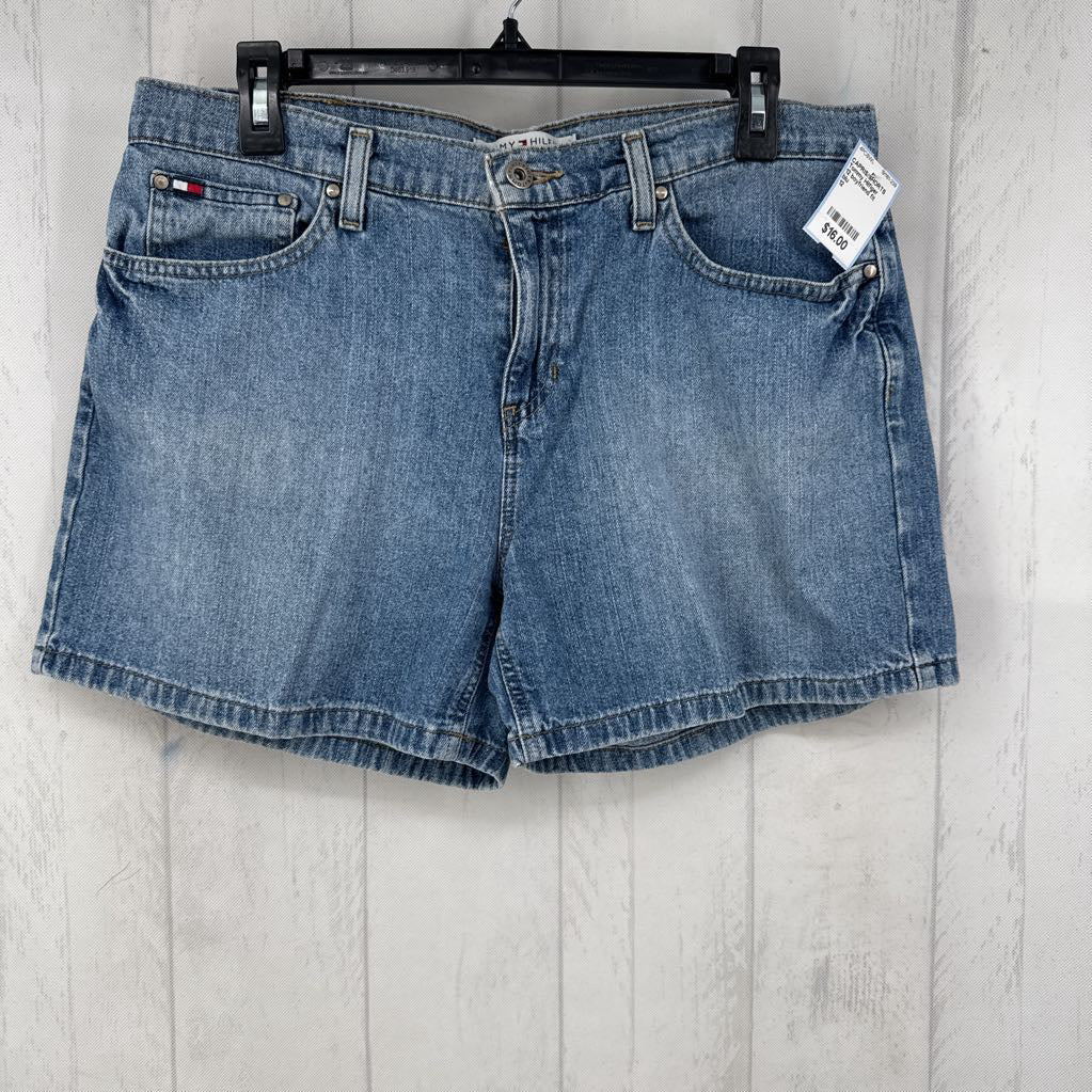 12 boyfriend fit jean shorts