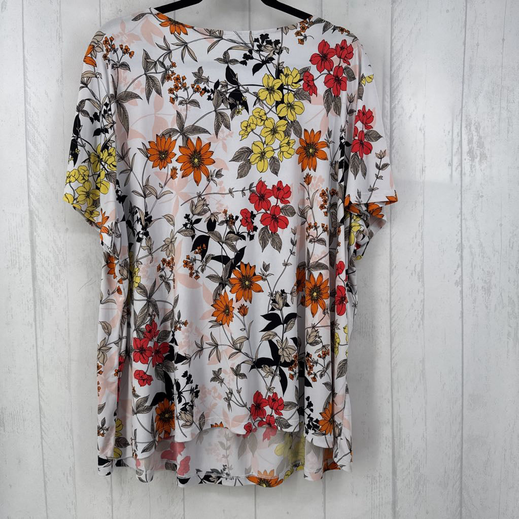 2x s/s flower print pleated top