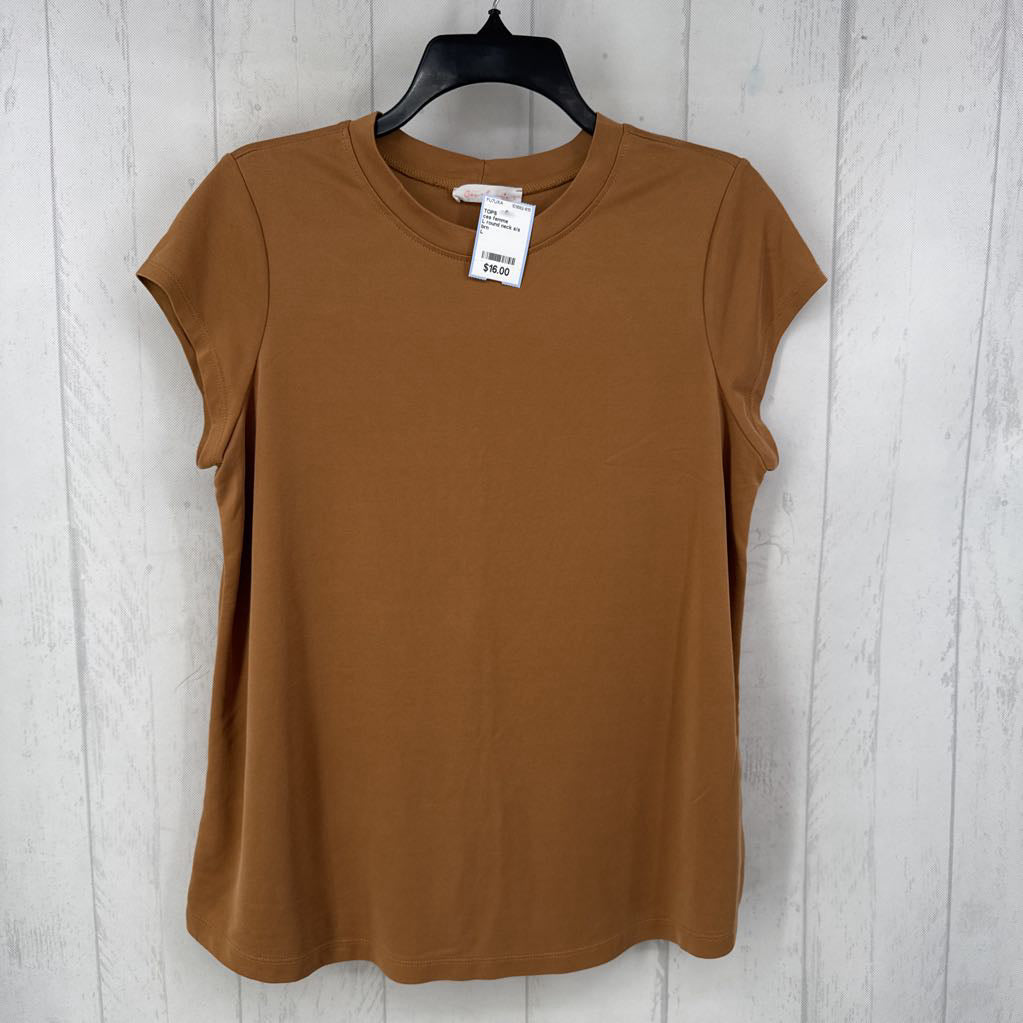 L round neck s/s top
