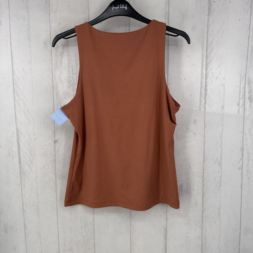 M ribbed tank