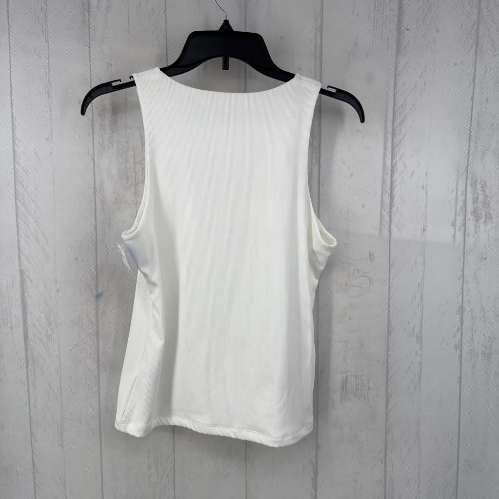 M ribbed tank