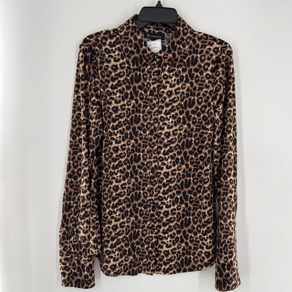 XL animal print button down l/s top