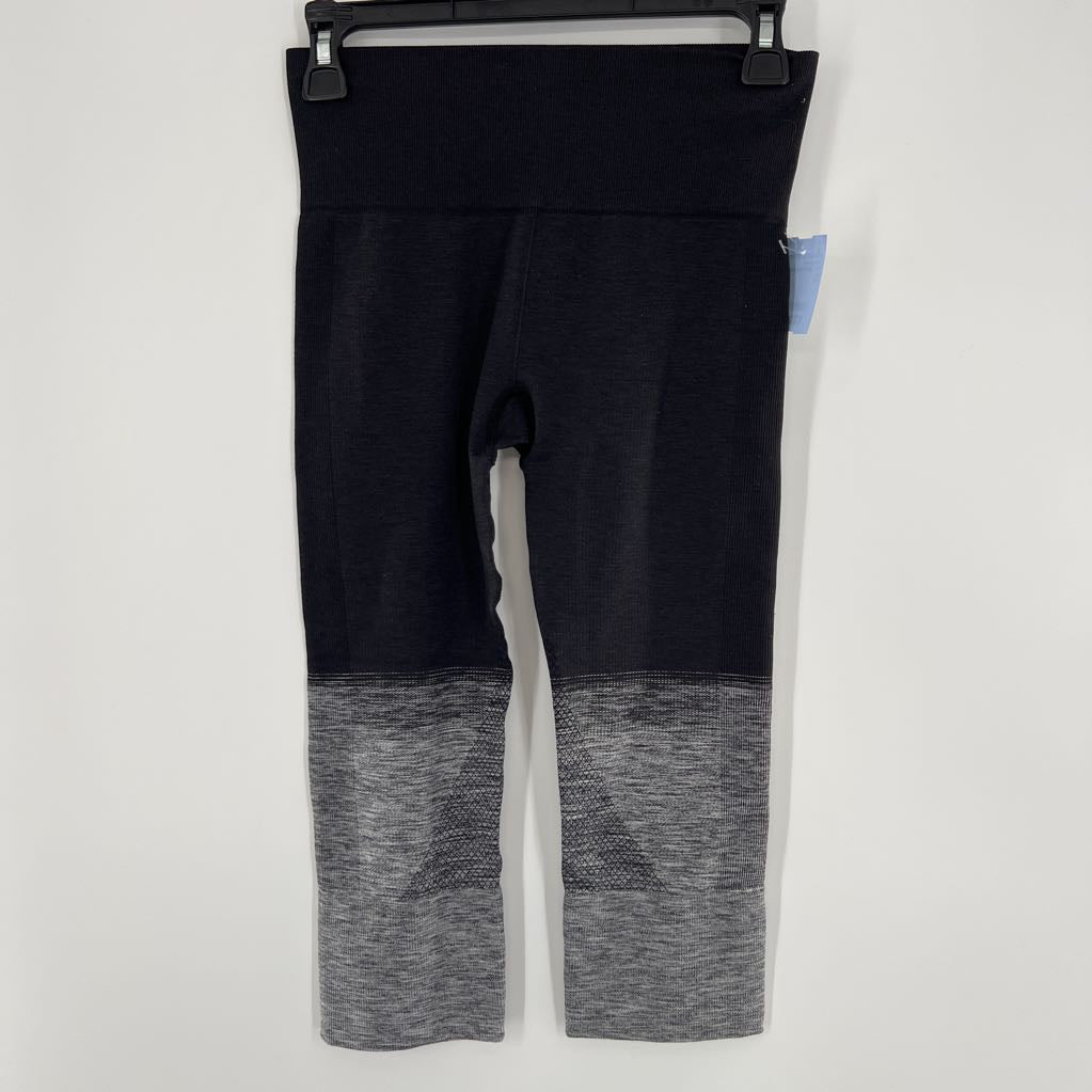 XS capri leggings