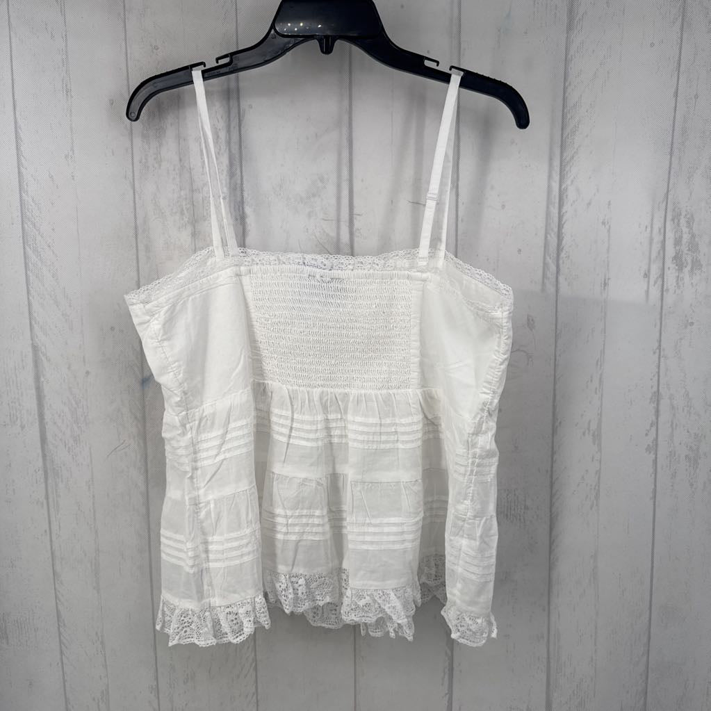 L pleated lace hem tank