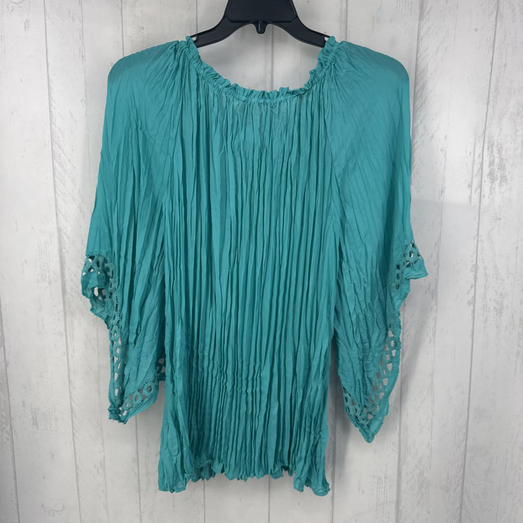 L 3/4 slv accordion pleated top