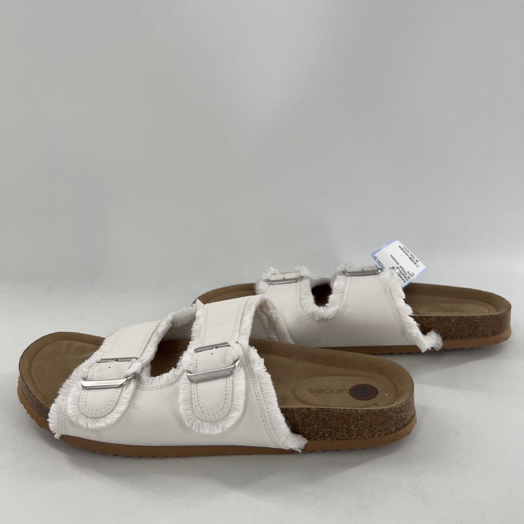 10 fringe double buckle sandal