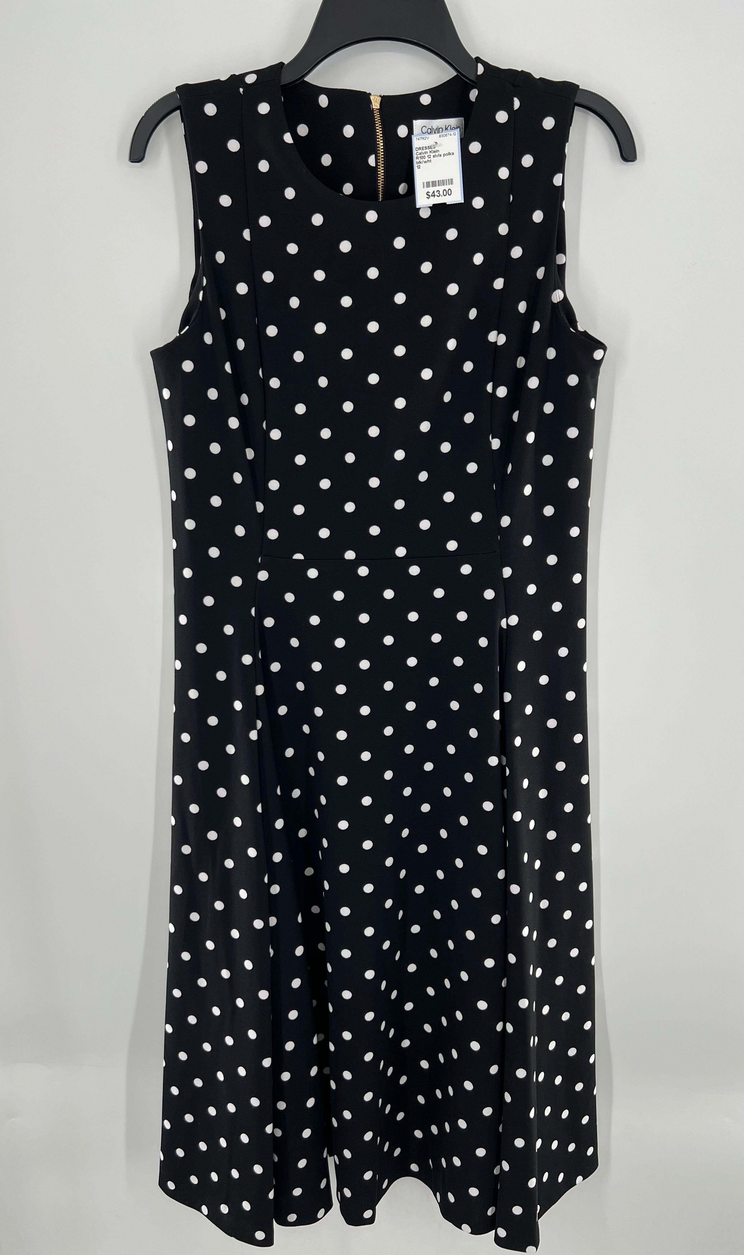 R100 12 slvls polka dot dress