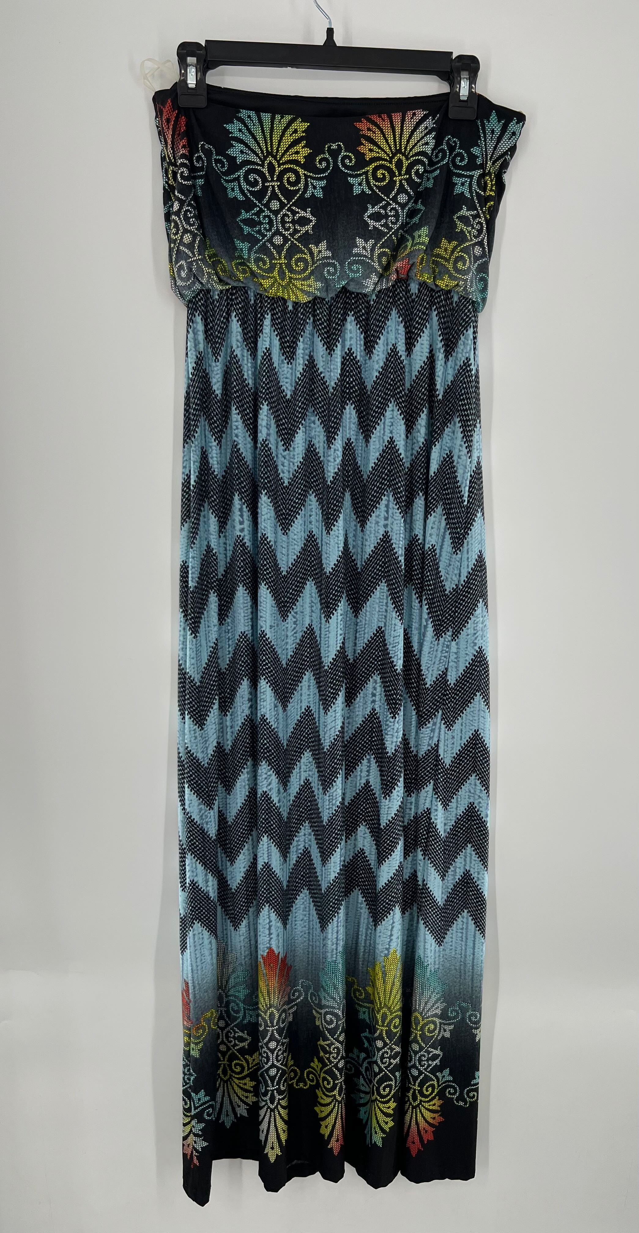 L chevron print strapless maxi dress