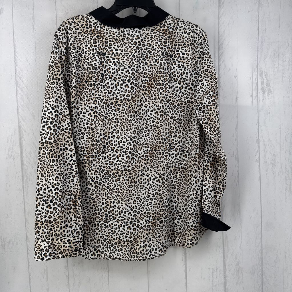 XL animal print button down l/s top