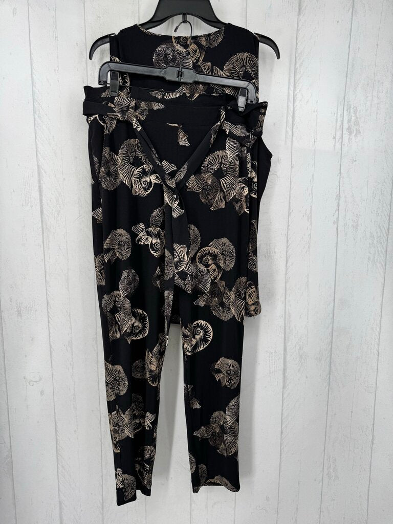 M/L 2pc seashell print tank & tapered leg pant set