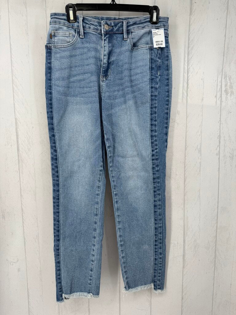 9 frayewd hem straight leg jean