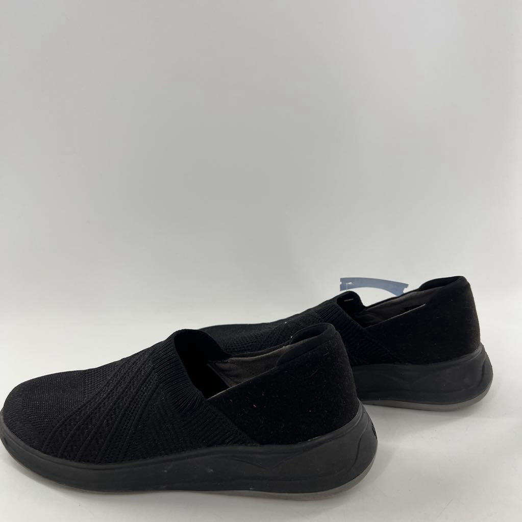 8.5 knit slip-ons