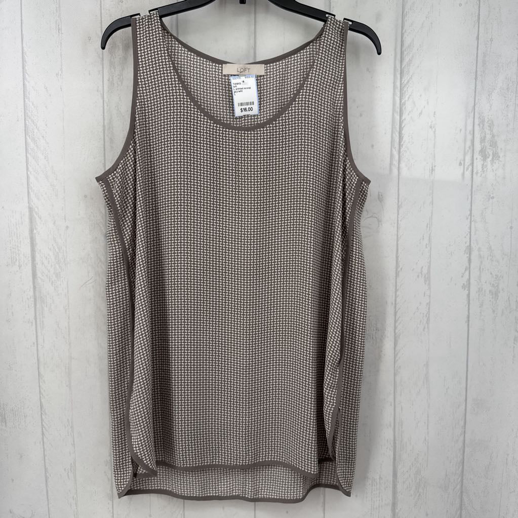 L printed scoop neck tank