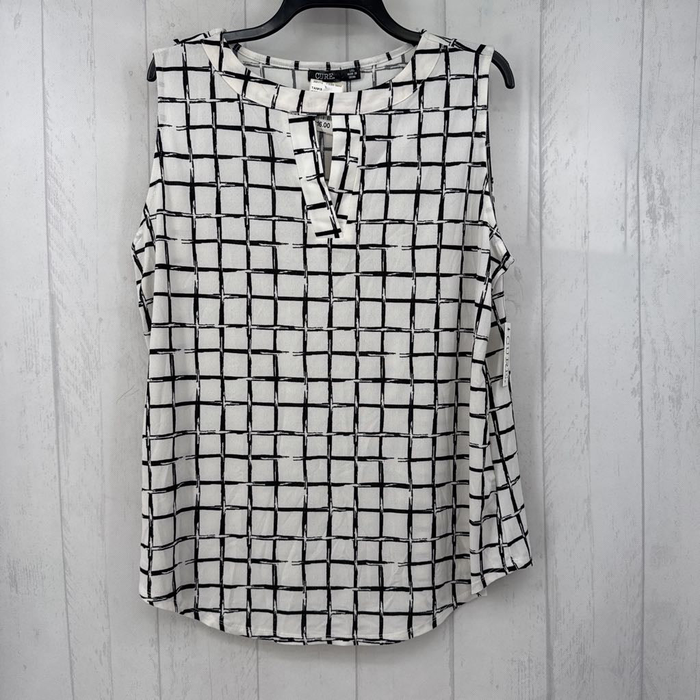 1XL checkered notch neck tank