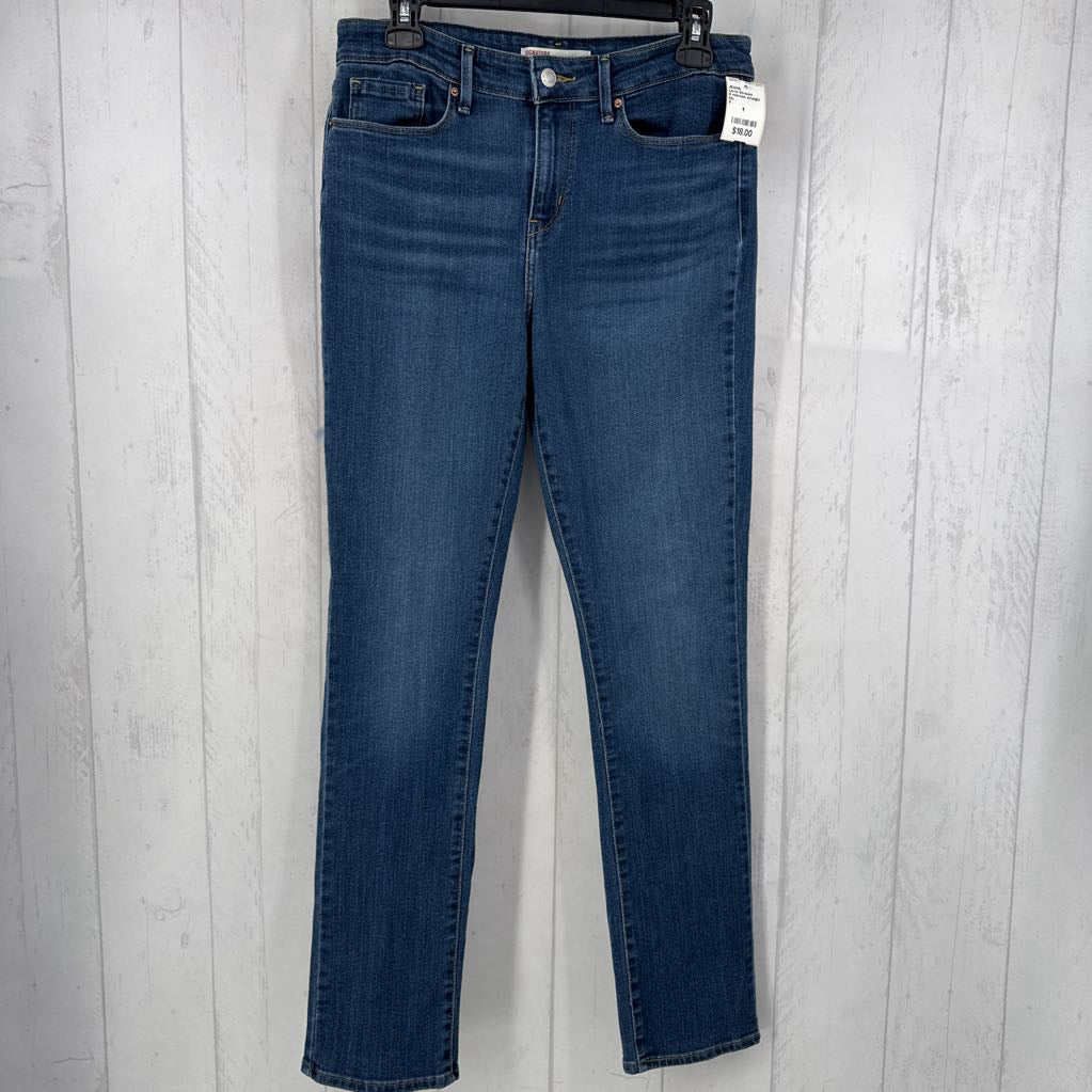 8 mid-rise straight leg jean