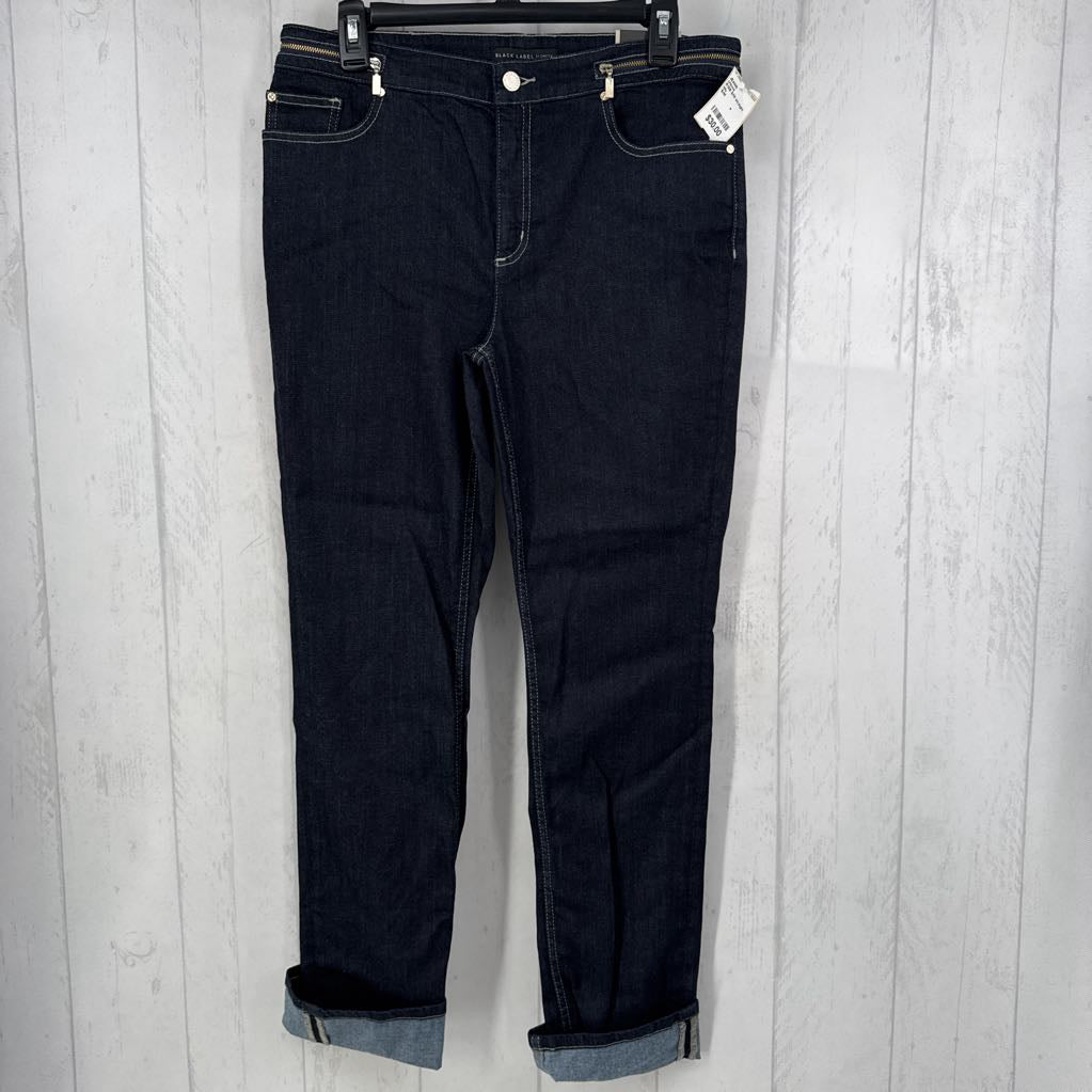 R109 S/M straight leg cuffed jeans