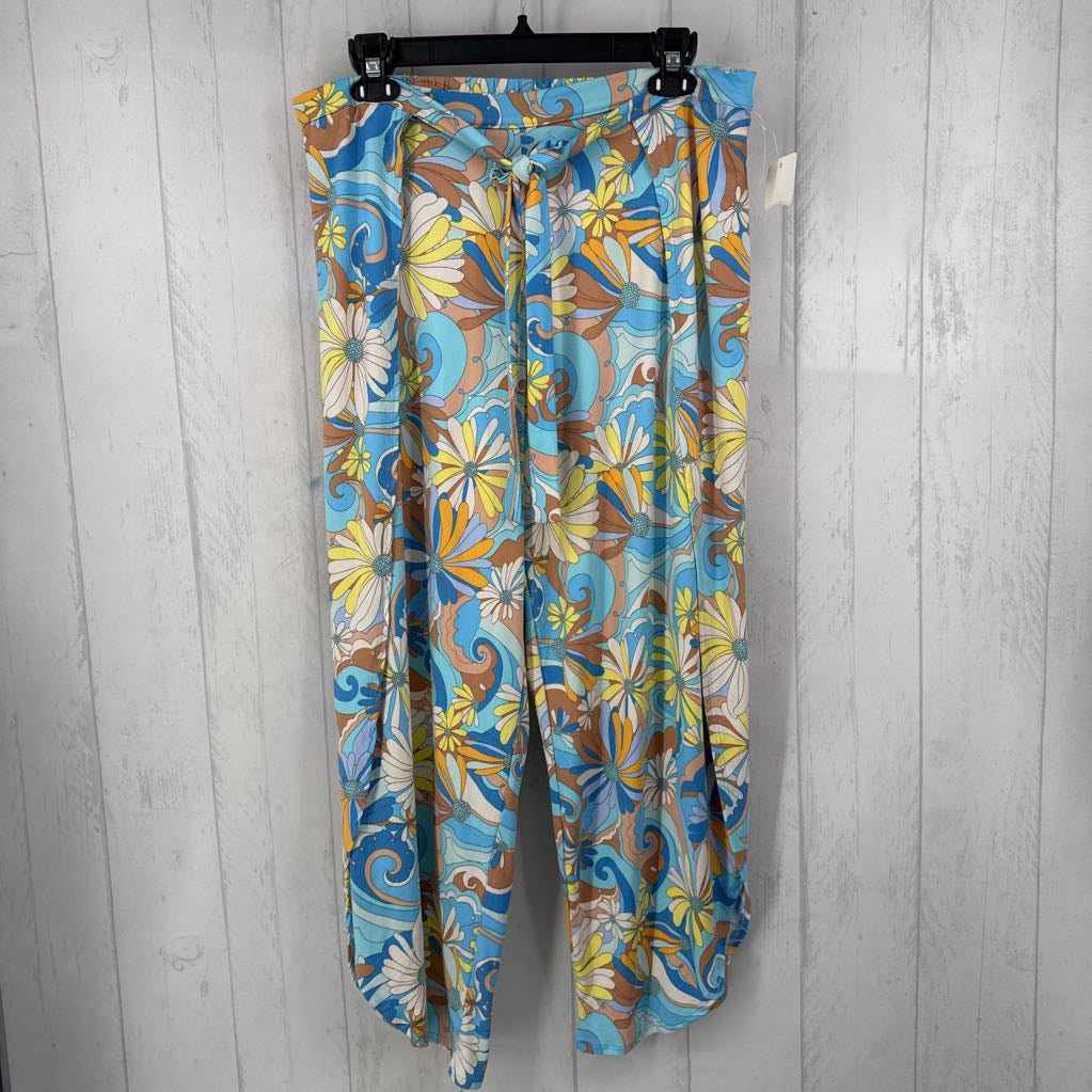 L flo print pull-on split leg pant