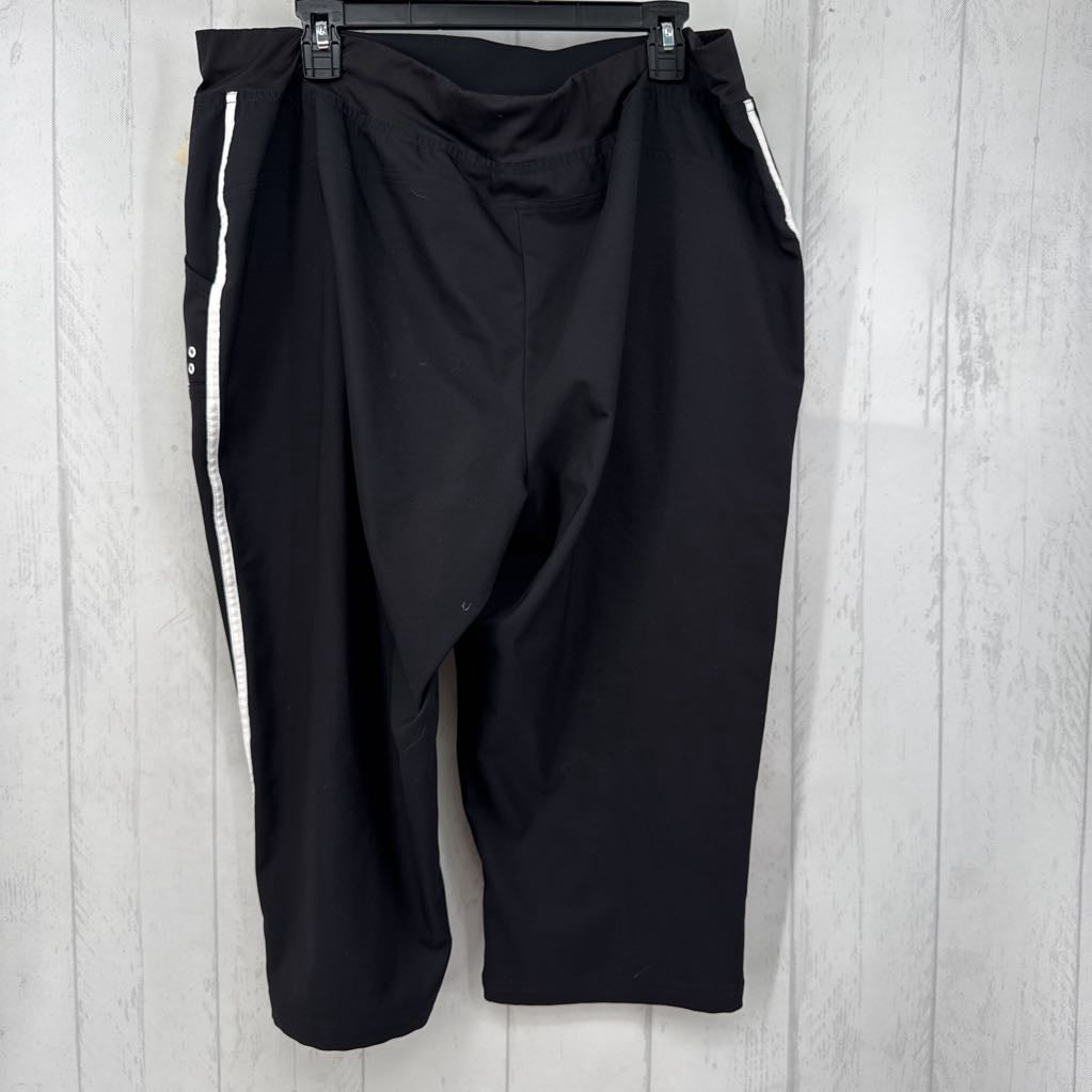 XL pull-on capris