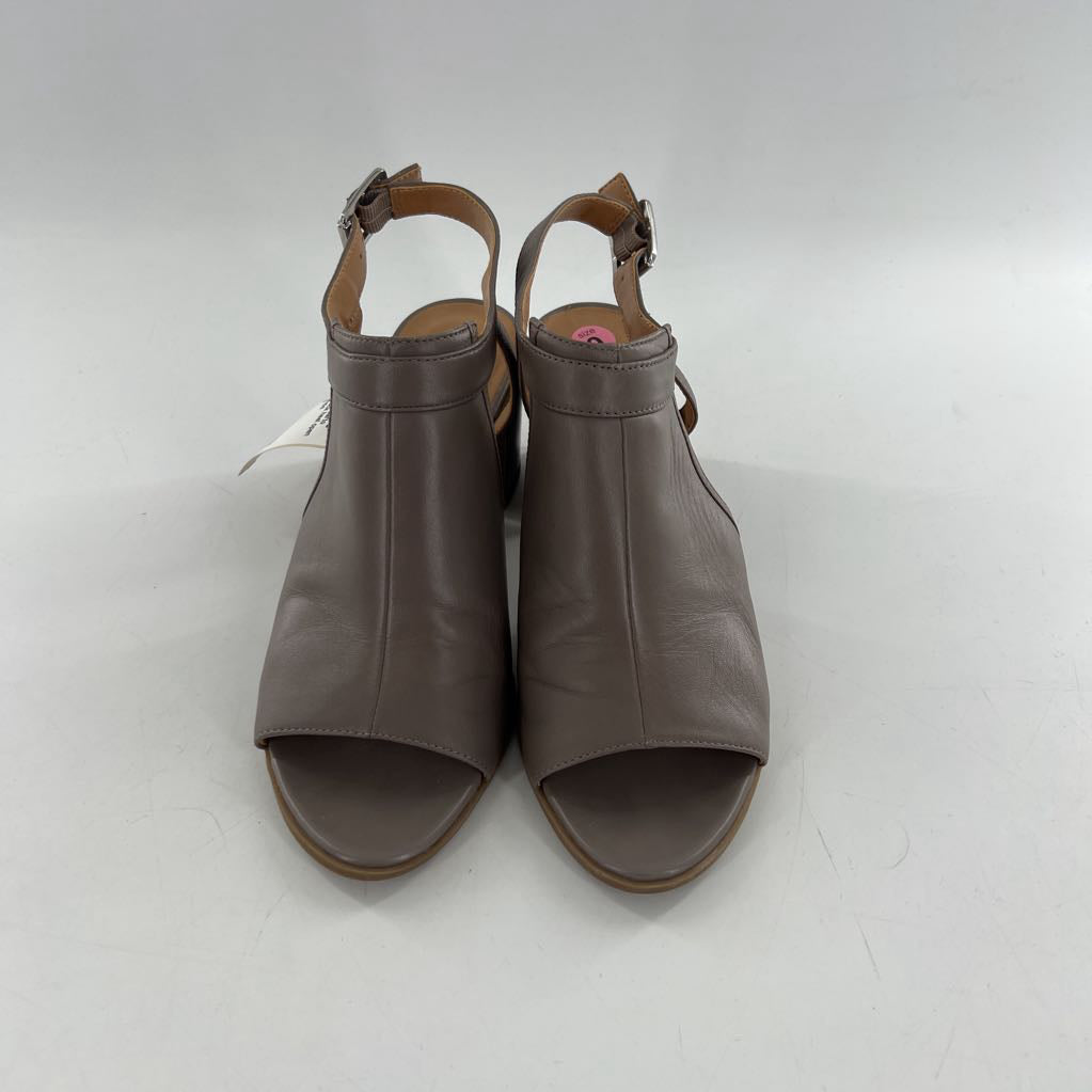 9 block heel open toe sandal