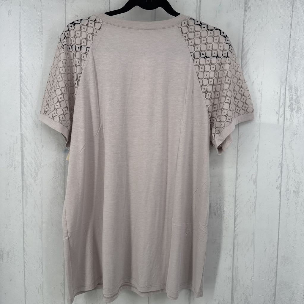NWT Pleated Raglan s/s w/ lace shoulder detailing