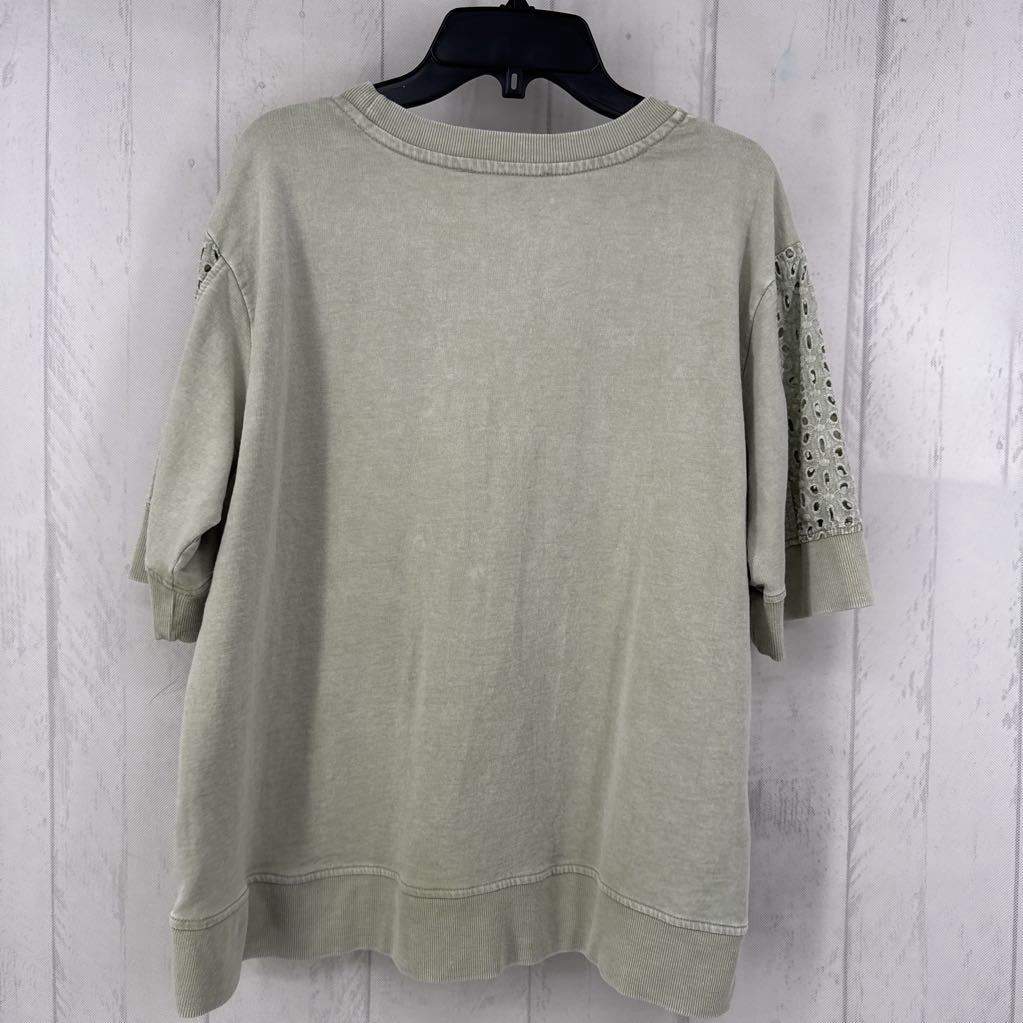 Eyelet Sleeve Detail s/s
