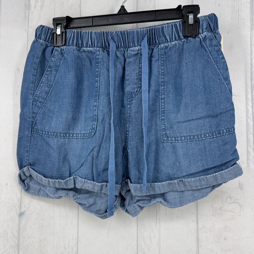 Cuffed Hem Chambray Shorts